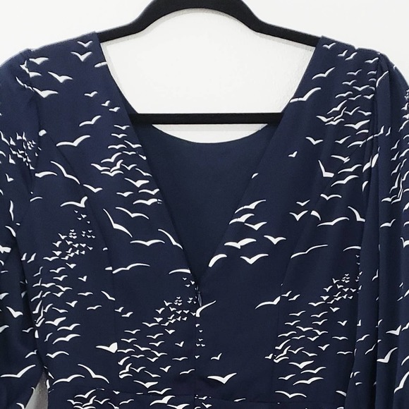 BCBGeneration Balloon Sleeve Bird Dress Size 4 - Picture 6 of 12